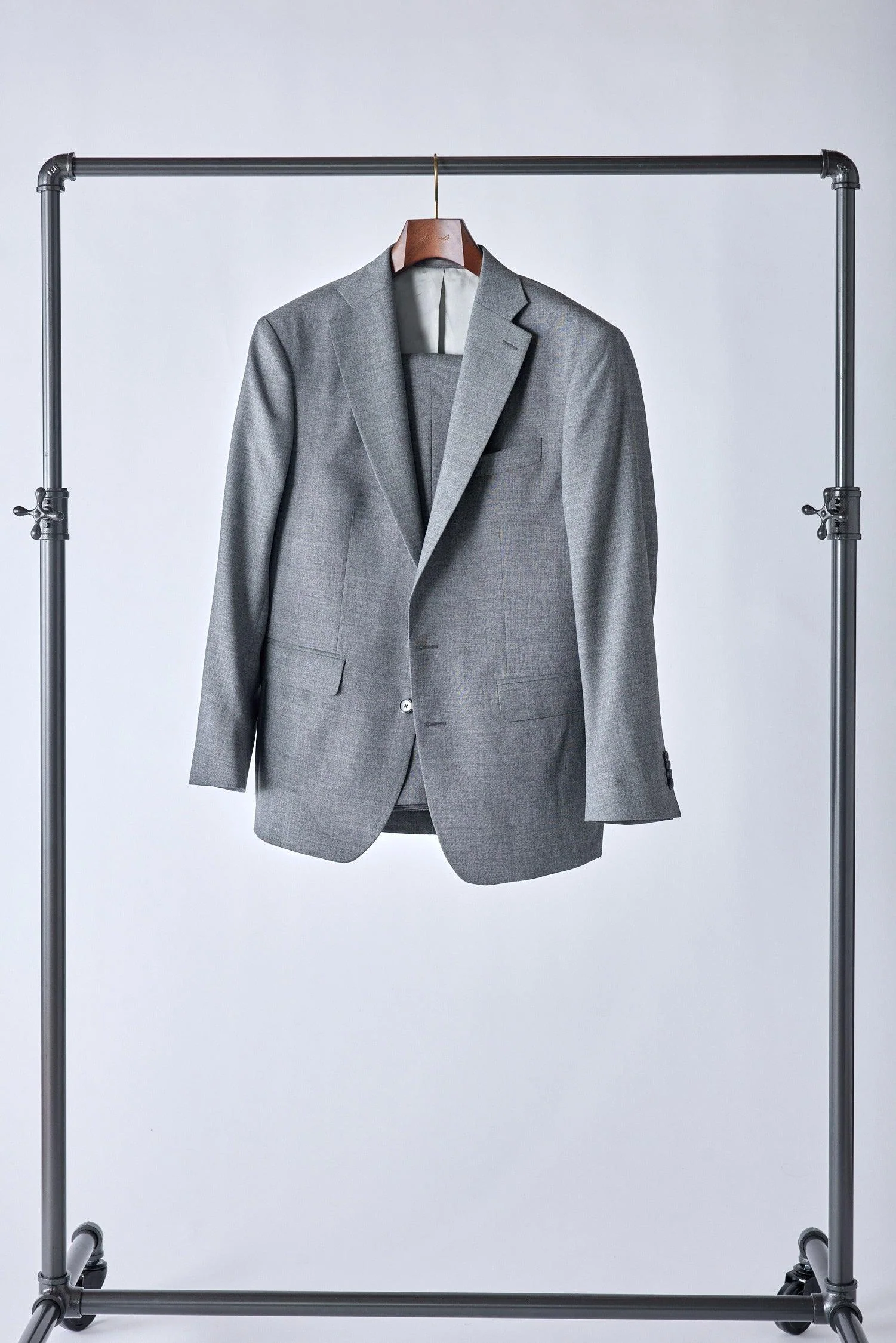 Essential Gray Suit - Image 6