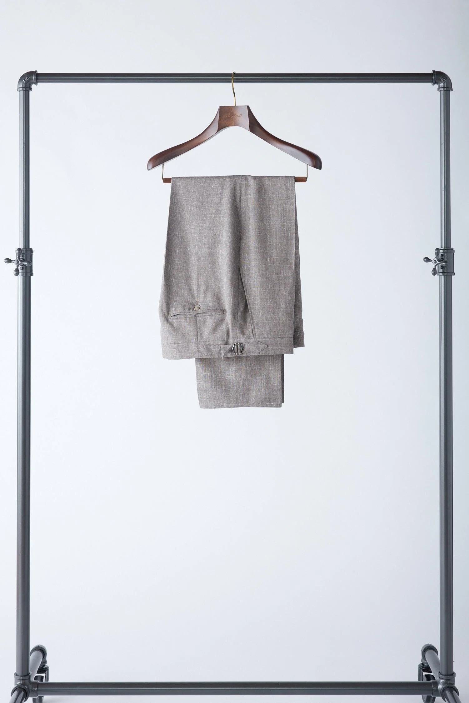 Signature Mid-Brown Linen Trousers - Image 3