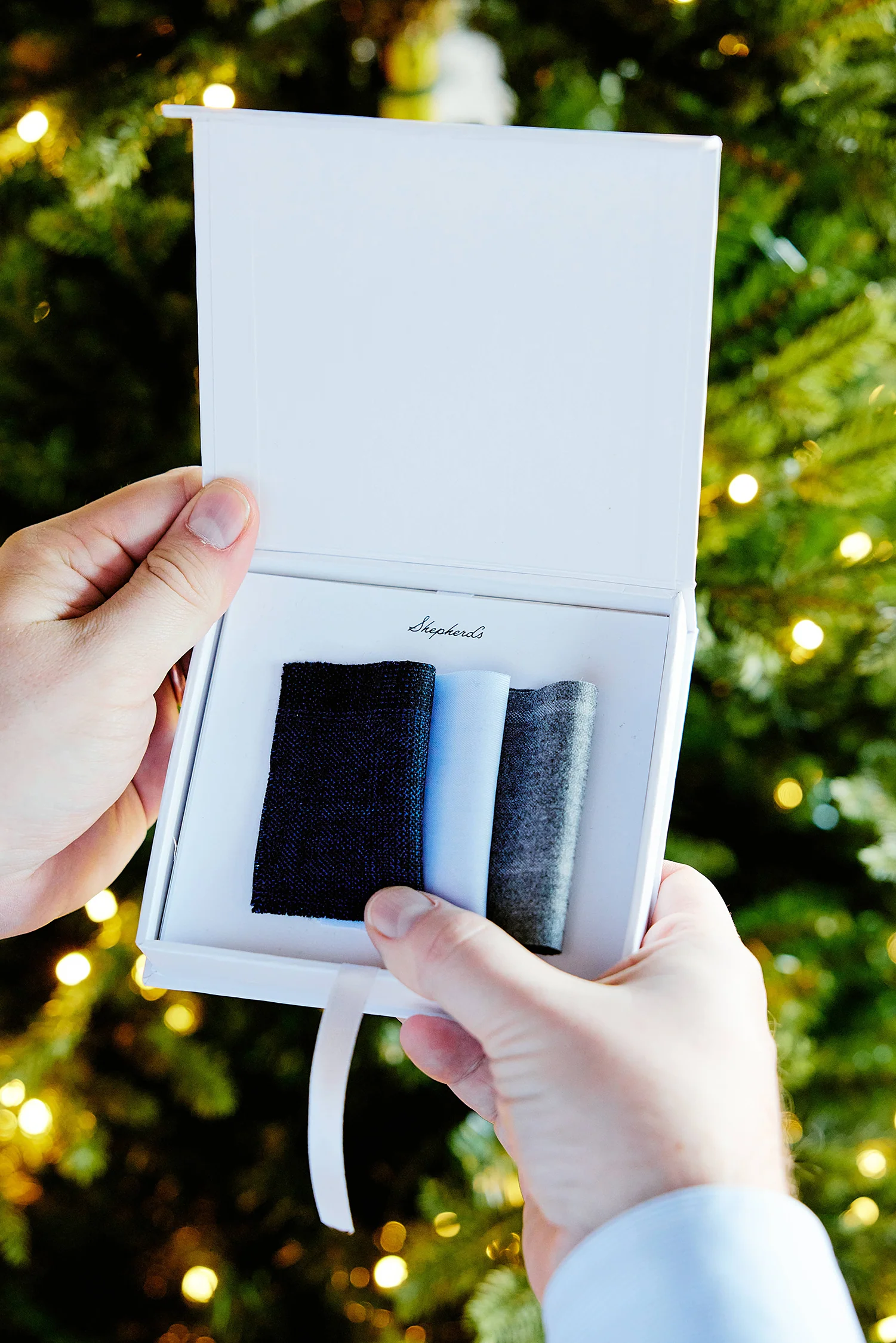 The Gift Card - Image 7